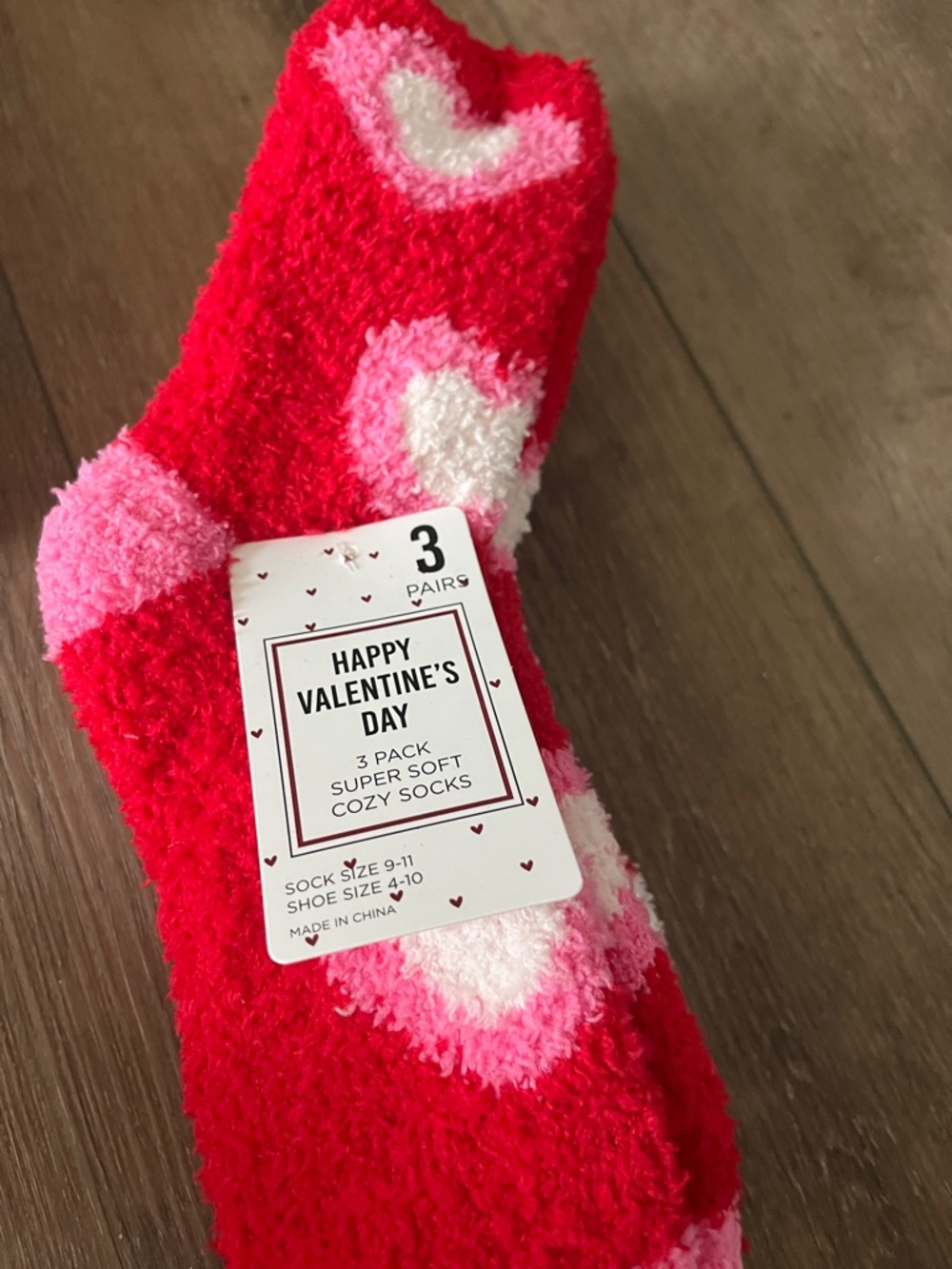 NWT!! Crest Red Pink and Cream Heart Fuzzy Cozy Socks